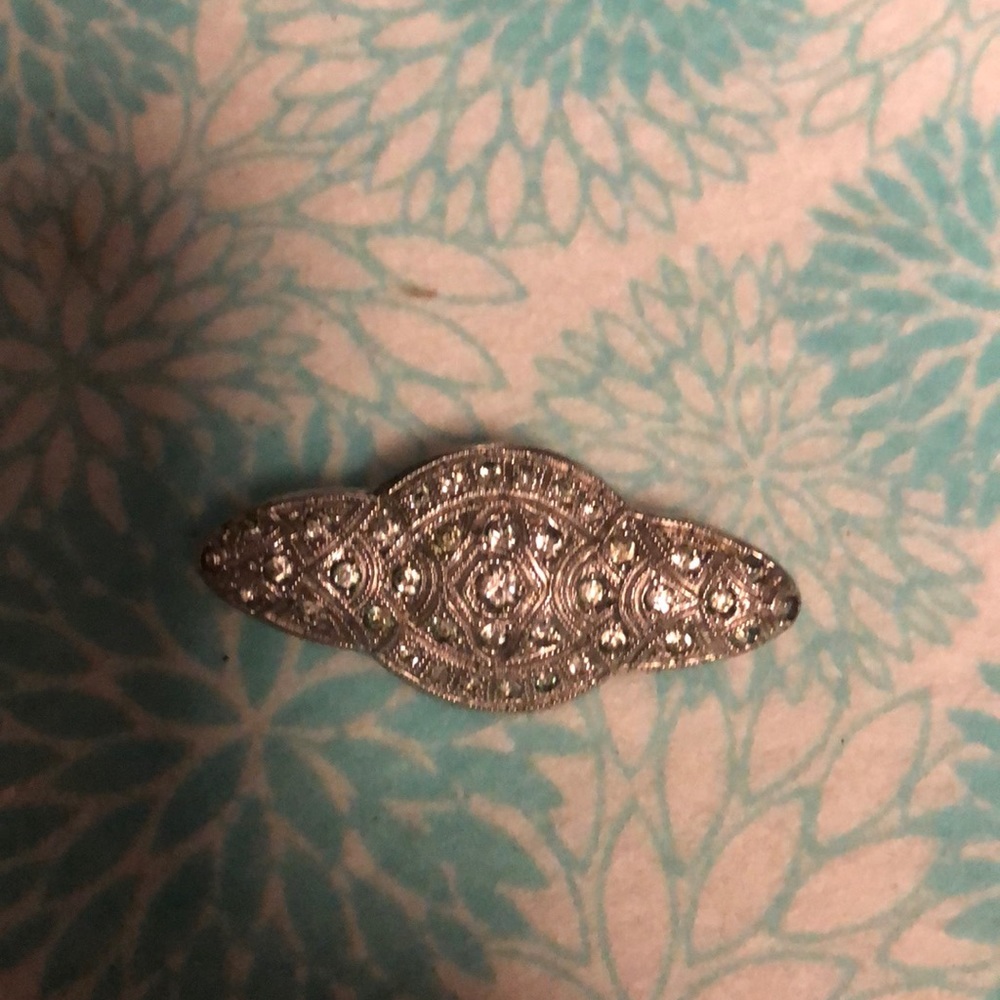 Vintage Art Nouveau Silver Pin - 487 $35 or $30 w/offer